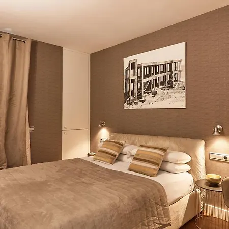 Ud - Luxury With Terrace Apartamento